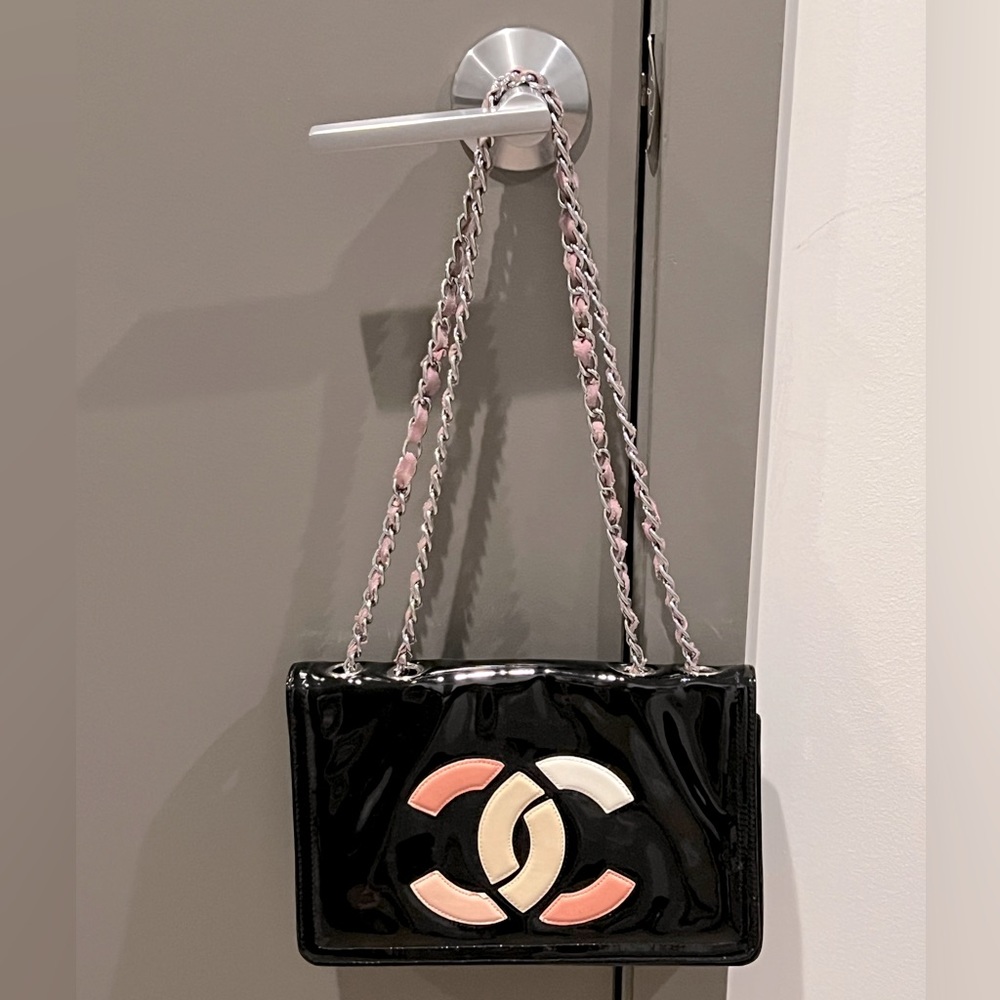 Chanel black flap bag